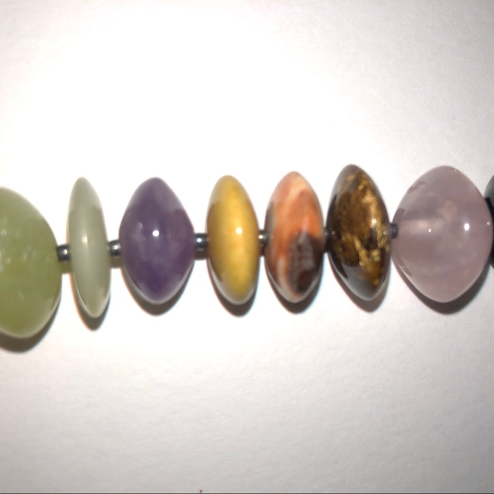 Semi-precious stone necklace. - Picture 4 of 4